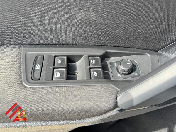 VOLKSWAGEN TIGUAN ALLSPACE TRENDLINE TP 1.4 TSI 2019 - Imagen 11