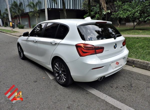 BMW 120i LCI COMFORT TP 2.0 2018 $78.900.000 - Imagen 4