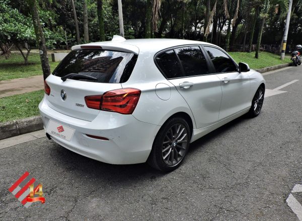 BMW 120i LCI COMFORT TP 2.0 2018 $78.900.000 - Imagen 6