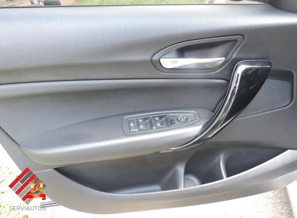 BMW 120i LCI COMFORT TP 2.0 2018 $78.900.000 - Imagen 10
