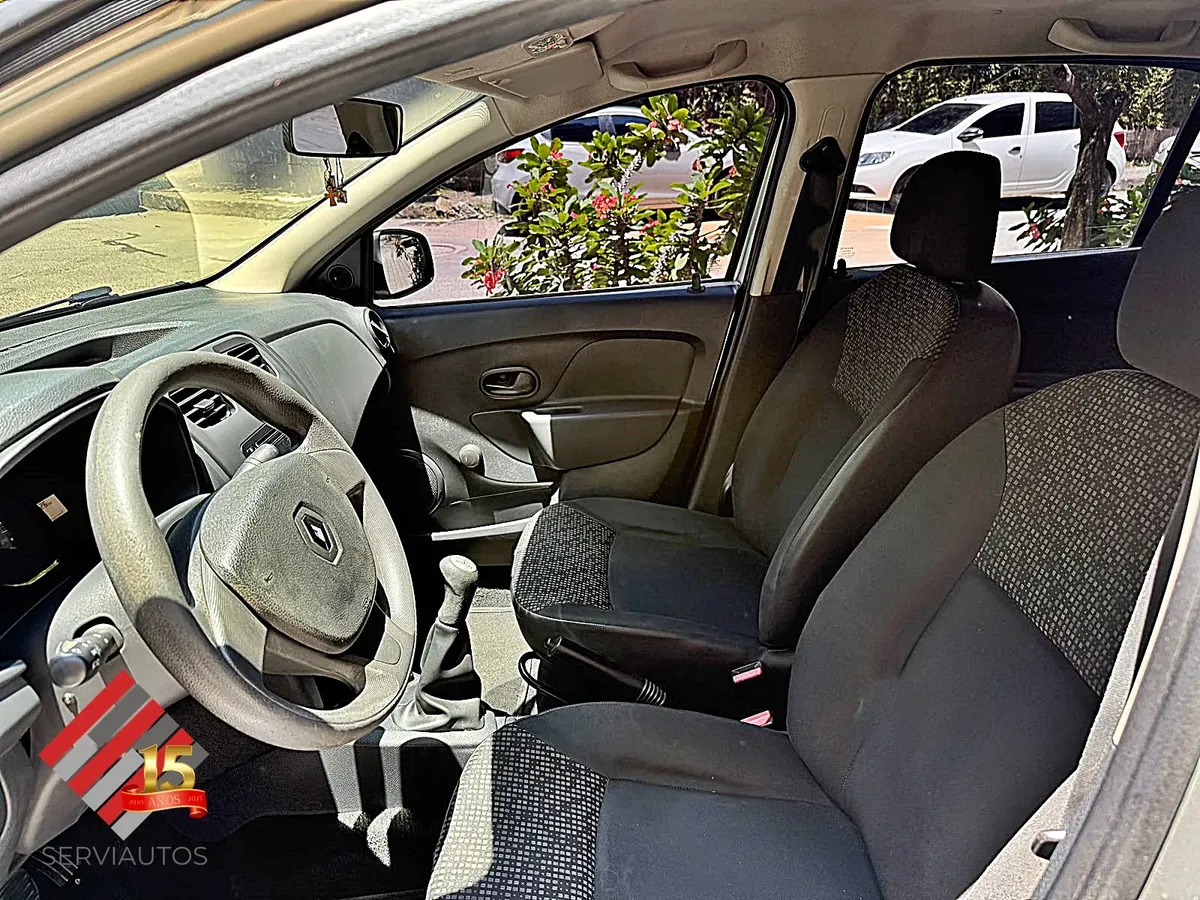 RENAULT LOGAN AUTHENTIQUE MT 1.6 2016 $38.000.000 - Imagen 12