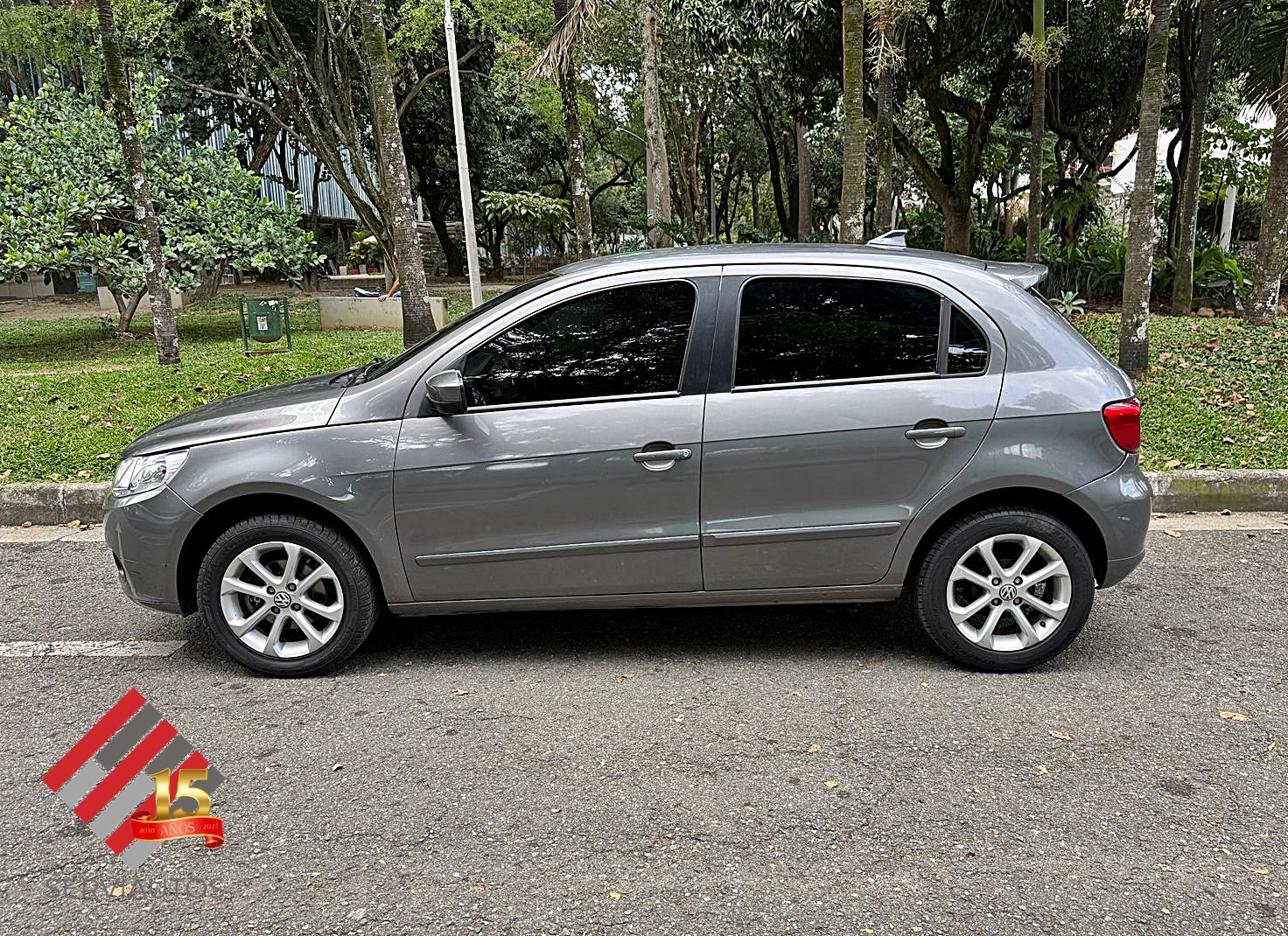 VOLKSWAGEN GOL CONFORTLINE AT 1.6 2013 $31.900.000 - Imagen 3