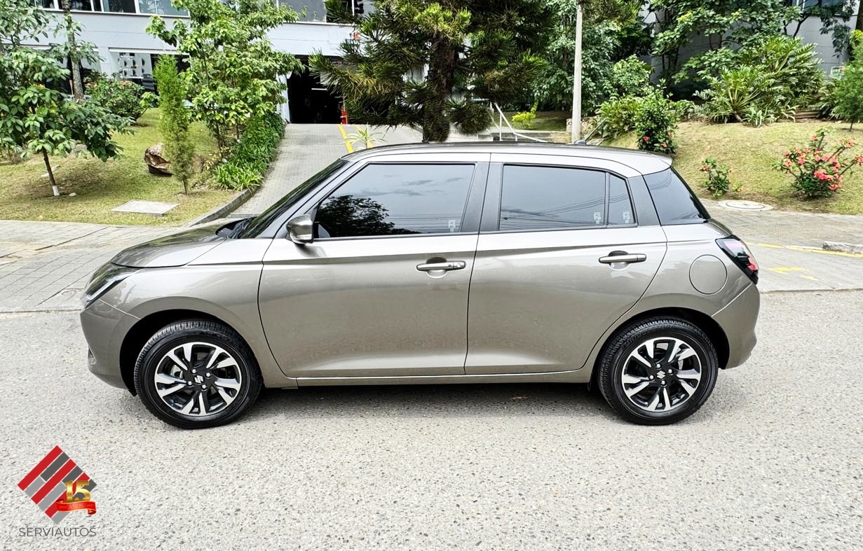 SUZUKI SWIFT 1.2 HYBRID 2WD 2025 $79.900.000 - Imagen 3