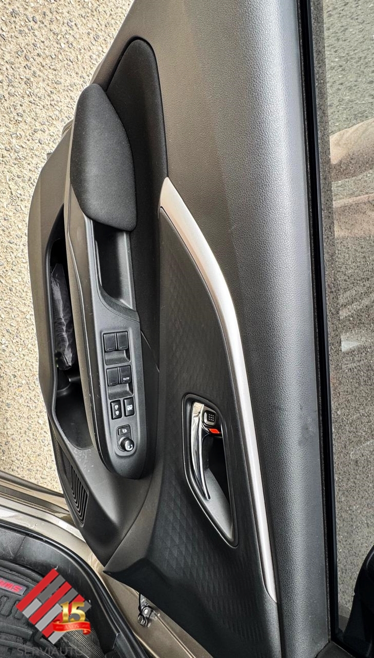 SUZUKI SWIFT 1.2 HYBRID 2WD 2025 $79.900.000 - Imagen 12