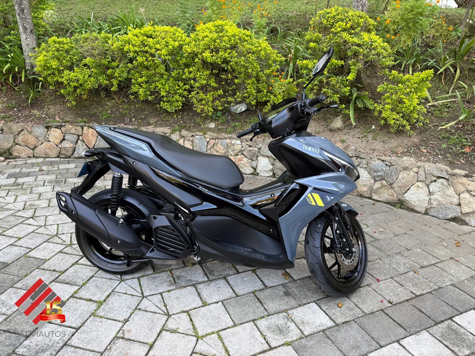 YAMAHA AEROX GRIS NEGRO AMARILLO 2026 $11.800.000 - Imagen 6