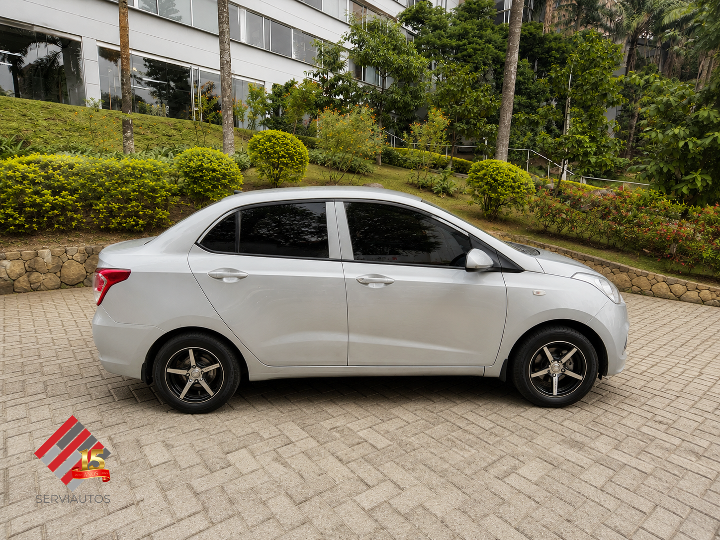 HYUNDAI GRAND I10 ILLUSION 1.2 STYLE 4P 2016 MT $43.900.000 - Imagen 7