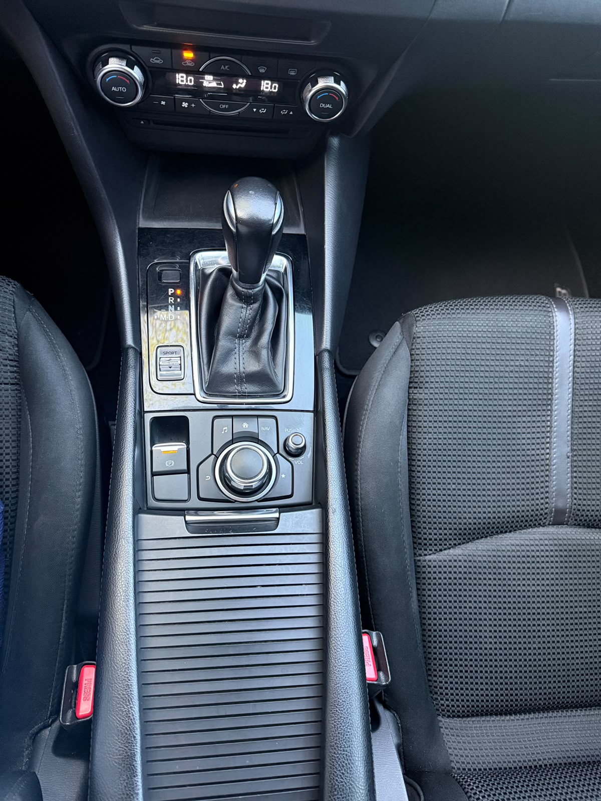 MAZDA 3 2.0 TOURING AT 2018 $63.500.000 - Imagen 18