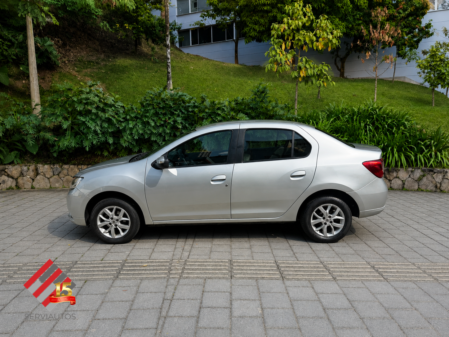 RENAULT LOGAN 1.6 PRIVILIGE / INTENS MT 2016 $37.900.000 - Imagen 3