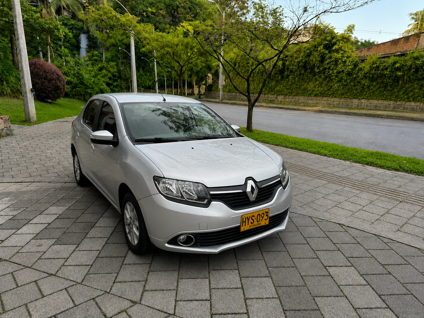 RENAULT LOGAN 1.6 PRIVILIGE / INTENS MT 2016 $37.900.000 - Imagen 8