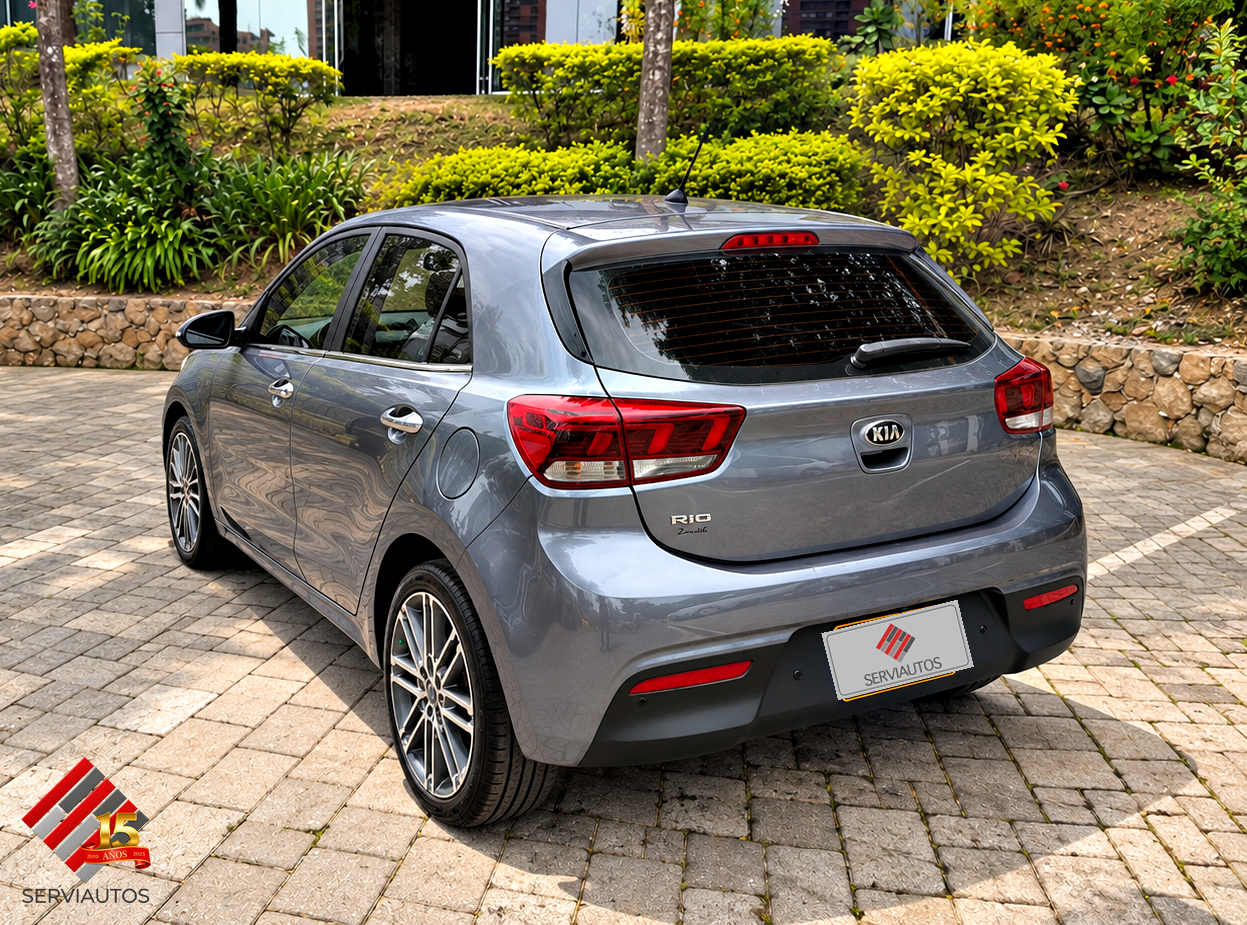 KIA RIO ZENITH HB 1.4 2021 $61.700.000 - Imagen 5