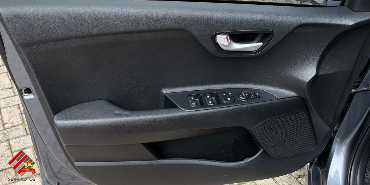 KIA RIO ZENITH HB 1.4 2021 $61.700.000 - Imagen 13